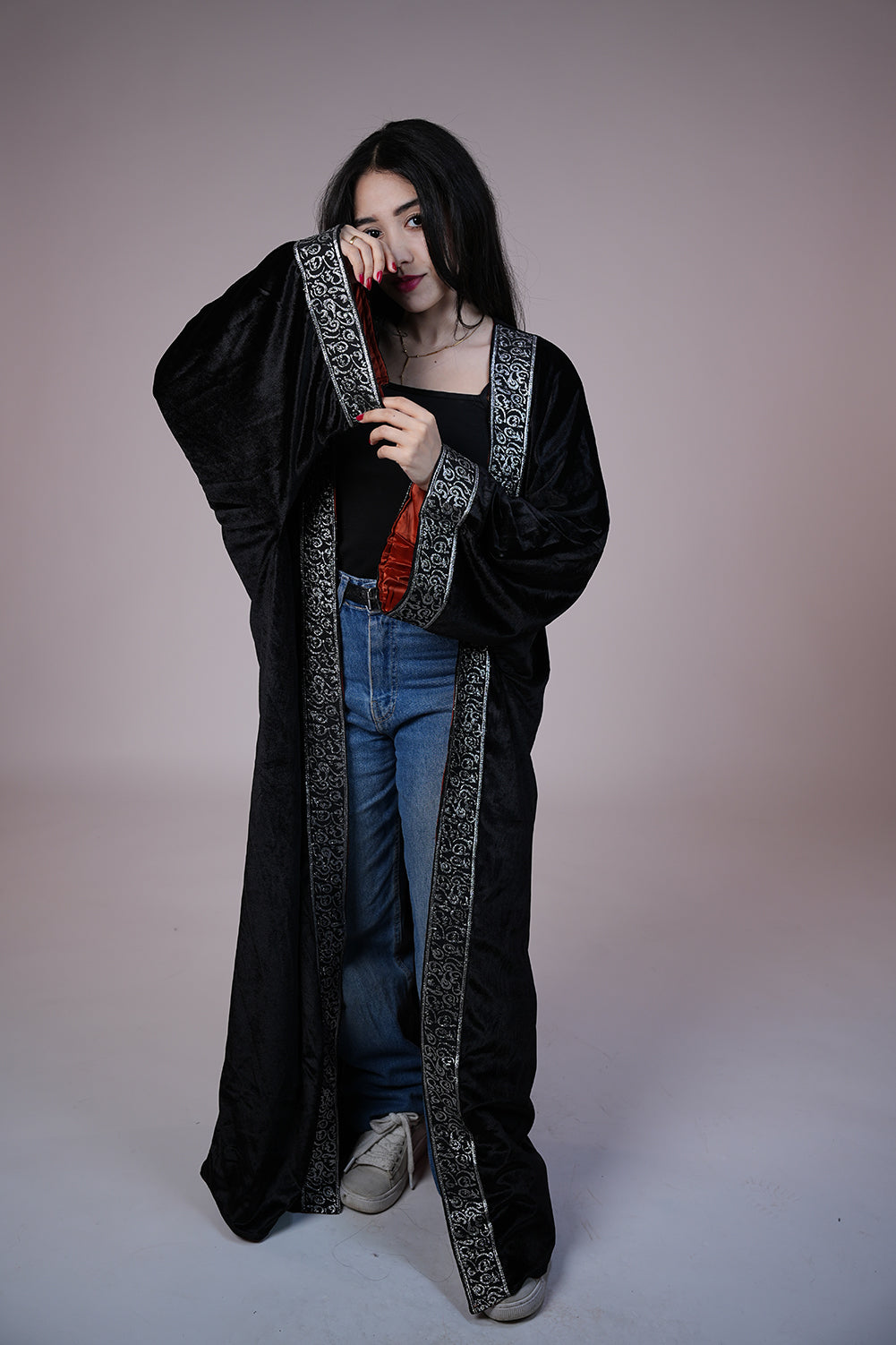 Royal Noir Embroidered Kaftan