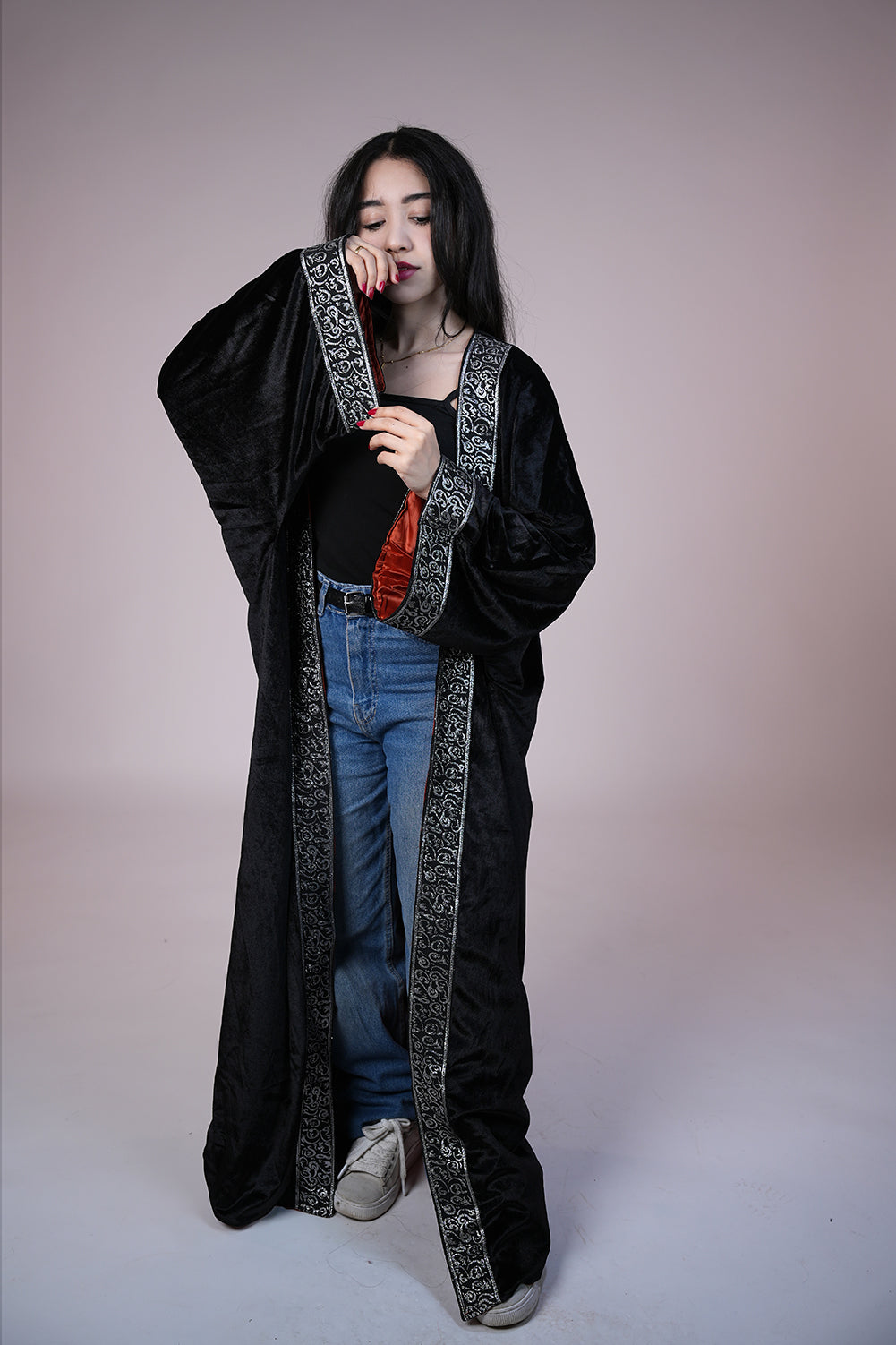 Royal Noir Embroidered Kaftan